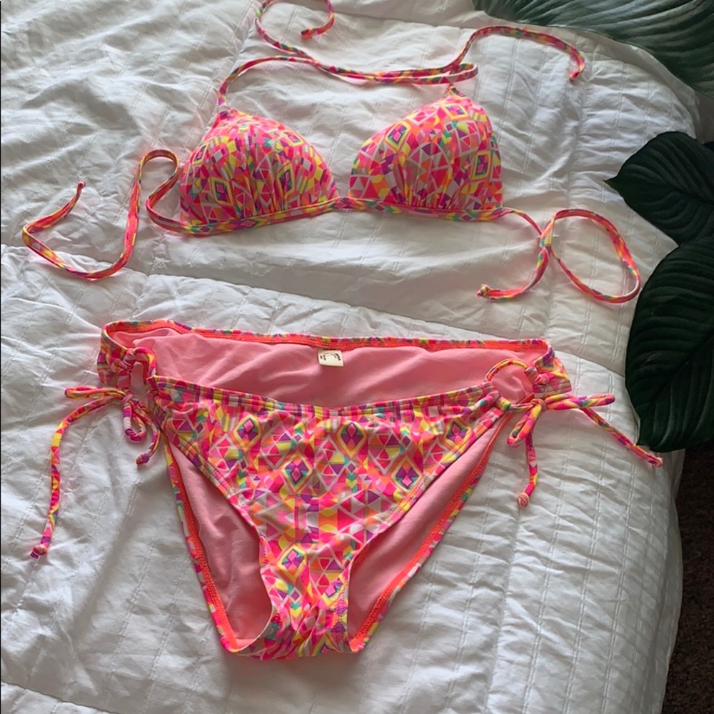 TWO PIECE SWIM WEAR